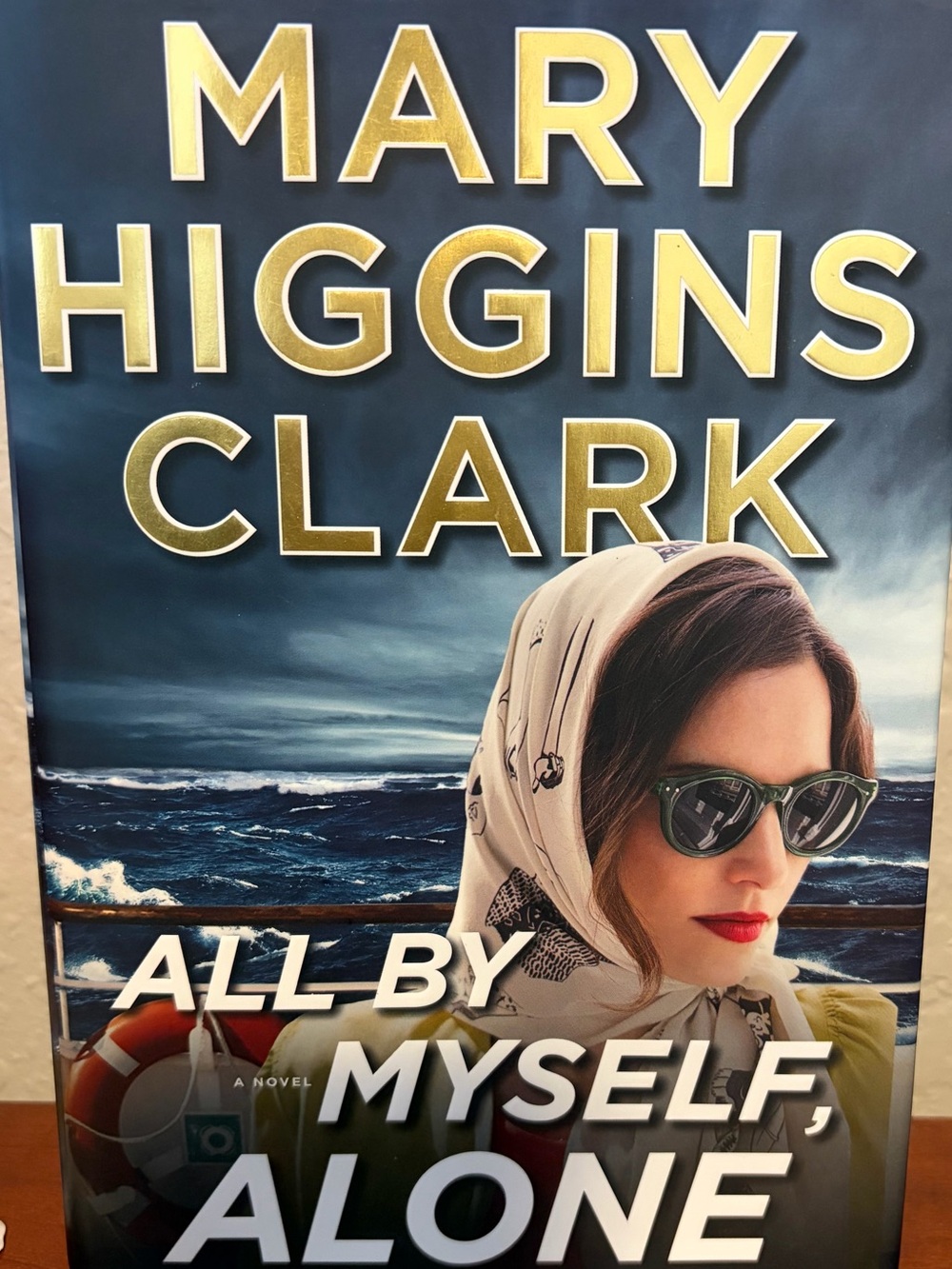 Mary Higgins Clark - All By Myself, Alone (Gold & Navy Cover)
